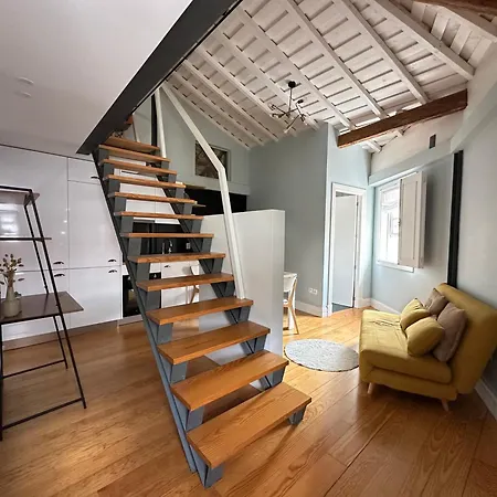 With Mezzanine Historic Center